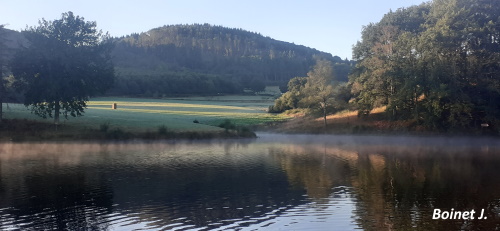 Lac du barrage de Fleix