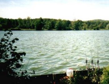 Lac de Monampteuil